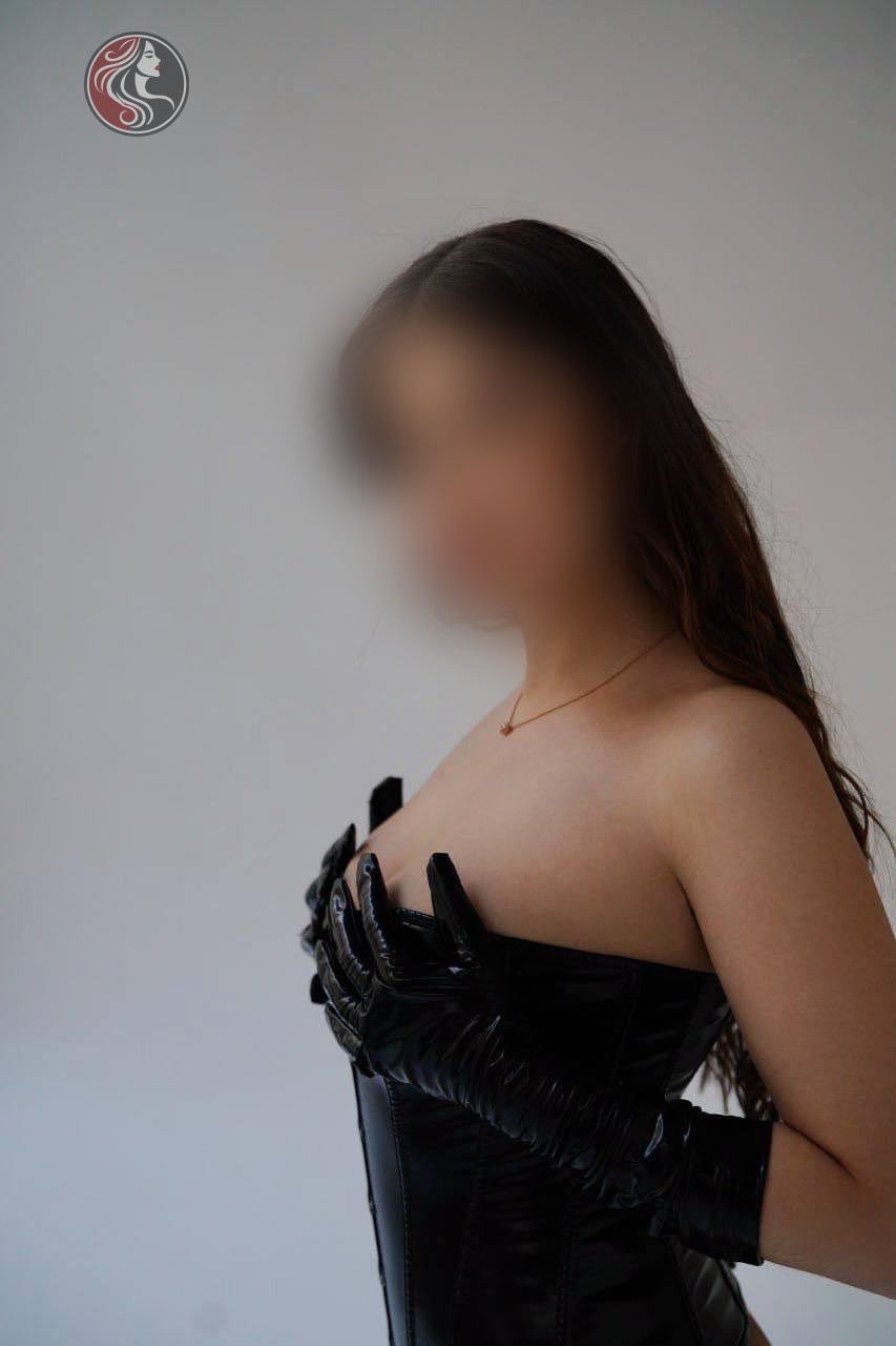 Camilla Escort London